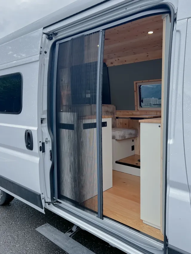 Mückennetz im Fiat Ducato Camper